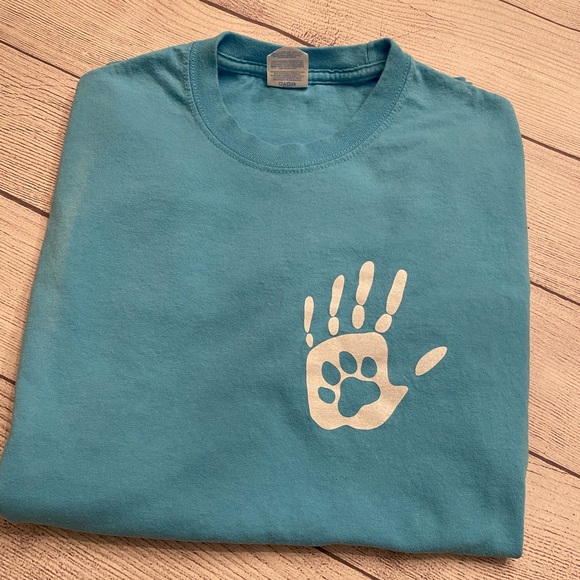 Local Animal 🐕 🐾 Shelter Shirt - Picture 3 of 9